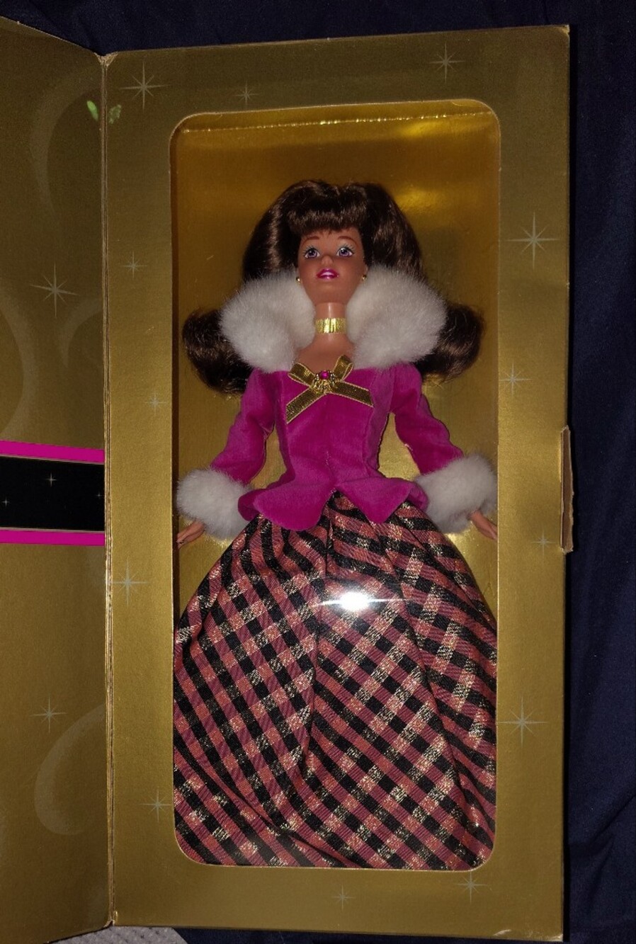 Mattel 1996 Barbie Winter Rhapsody Avon Special Edition Doll Stand Brush 16873